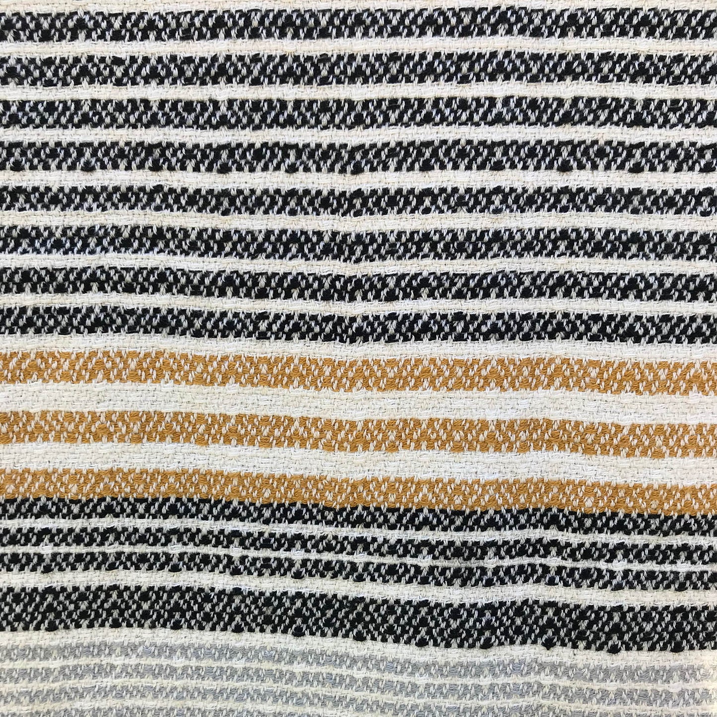 Zante Turkish Towel with Pockets, close up, sustainable bear gear from Freostyle, close up of weave