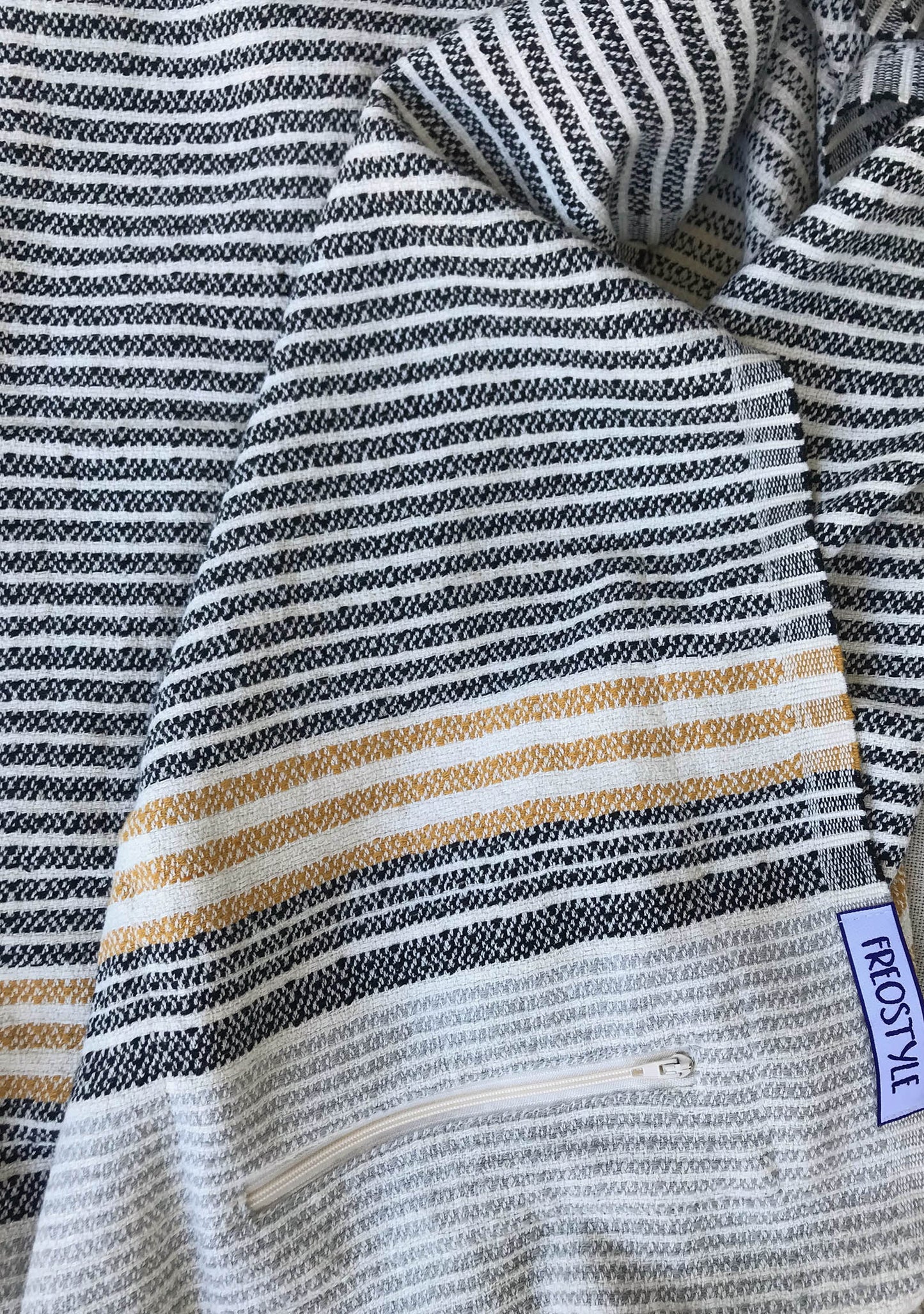 Zante Turkish Towel with Pockets, close up, sustainable bear gear from Freostyle, displayed