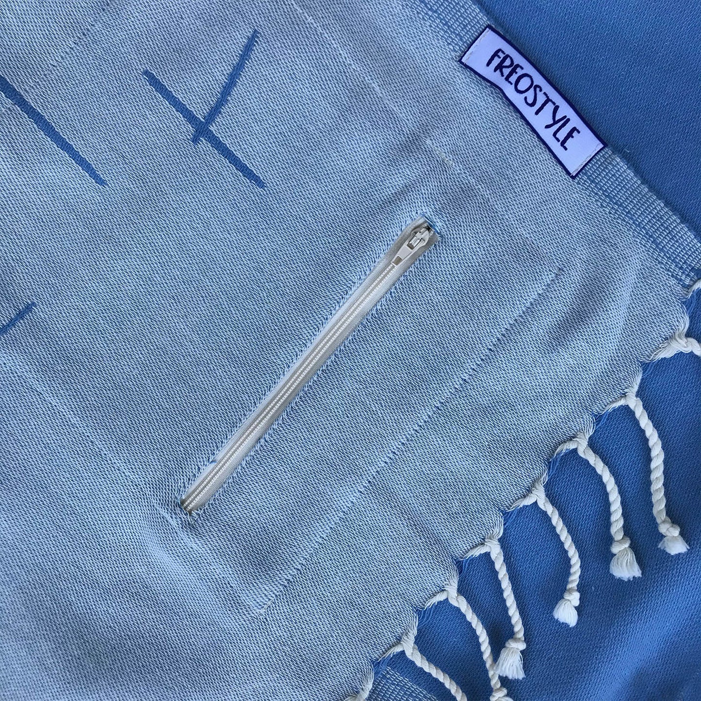 Freostyle Turkish Beach Towel with Pockets, Harbour, blue, close up of pocket